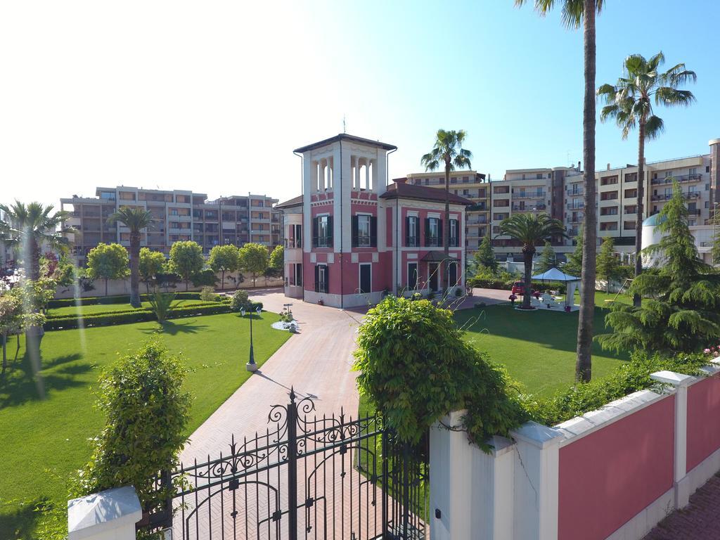 Villa Pallotta Luxury B&B Cerignola Buitenkant foto